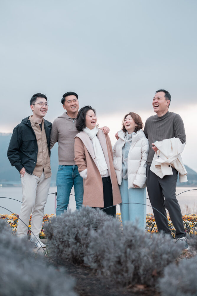 Family photo session at Oishi Park in Kawaguchiko, Japan