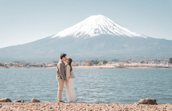Couple photoshoot with Mt. Fuji in Kawaguchiko, Japan